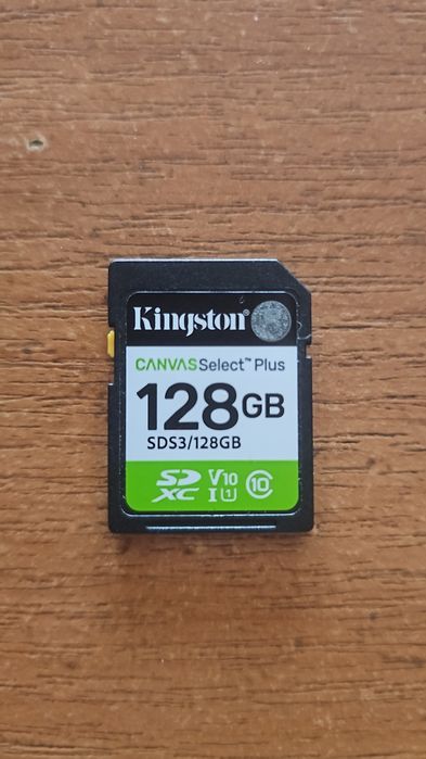 SD флешка для видеокамер и фотопарат