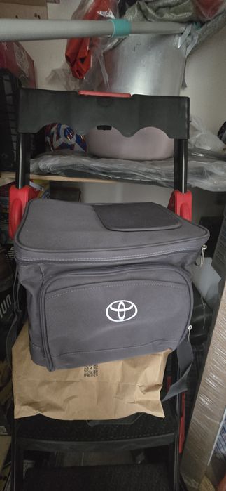 Сумка холодильник Toyota