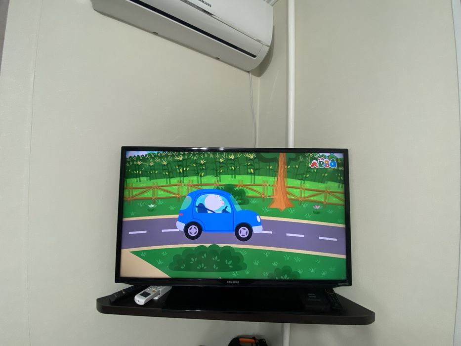 Телевизор samsung