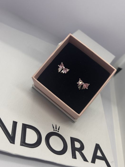 Пандора обеци Pandora