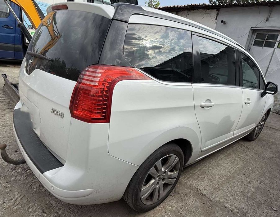 Peugeot 5008 1.6HDI на части