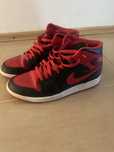 Vand Jordan 1 Mid “Fire Red”