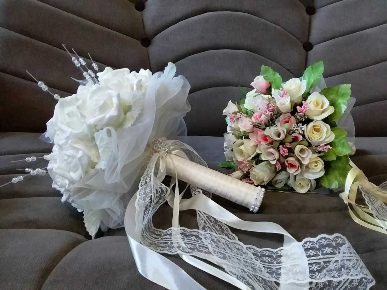 Букет невесты и бутоньерки на свадьбу