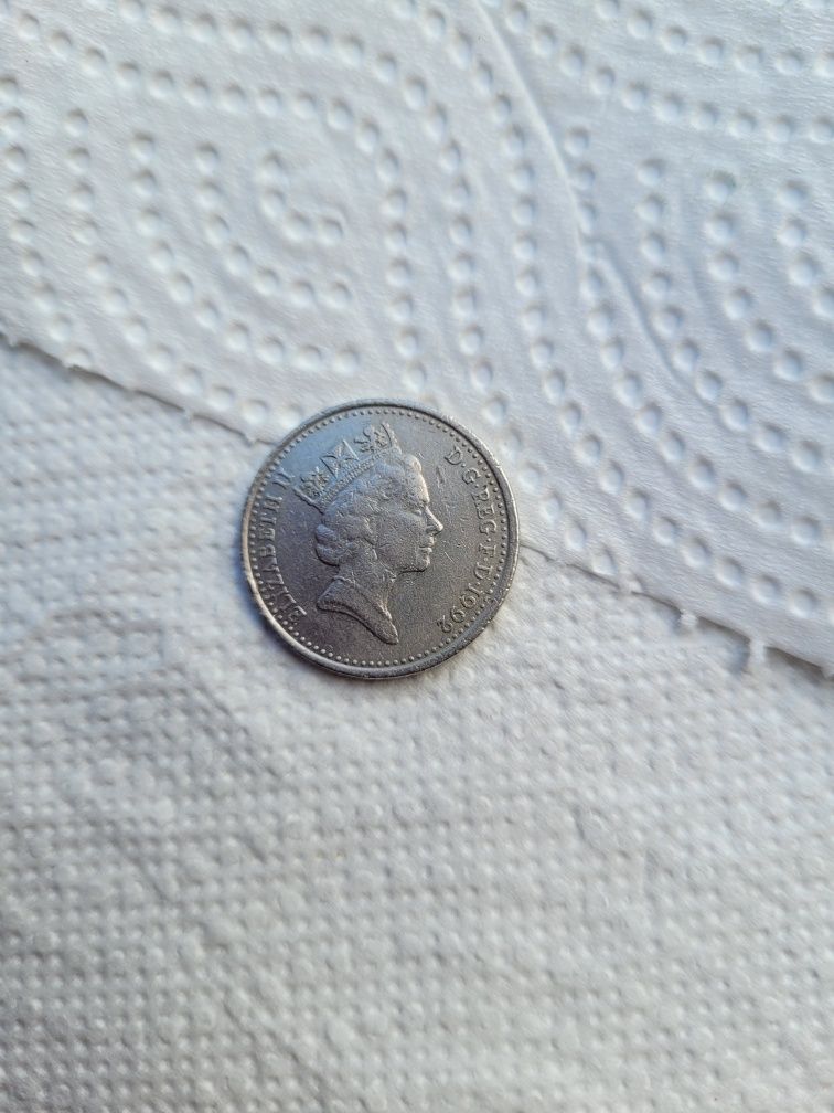 Vând moneda,,Ten pence" din anul 1992