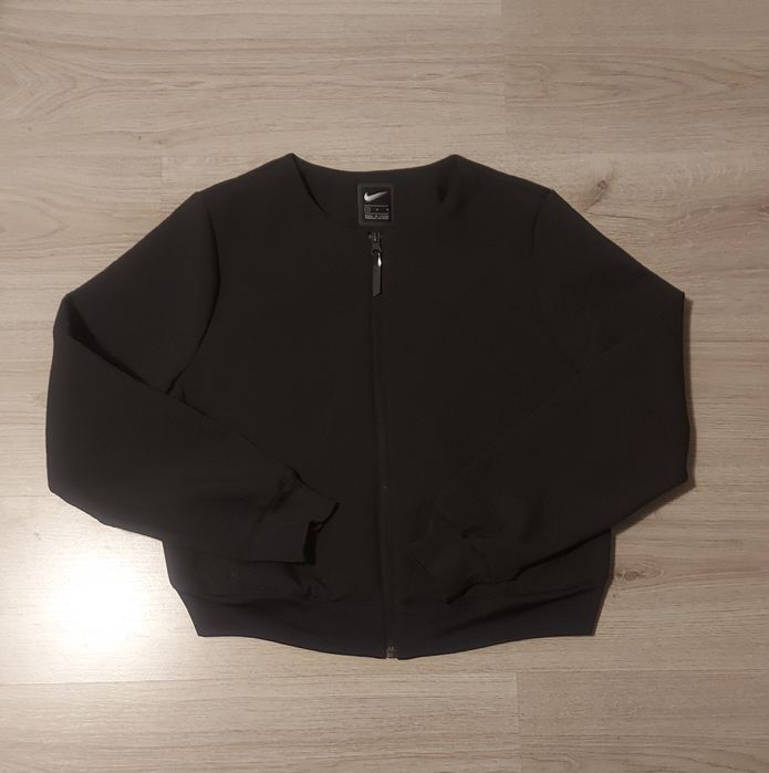 Nike tech яке късо M размер