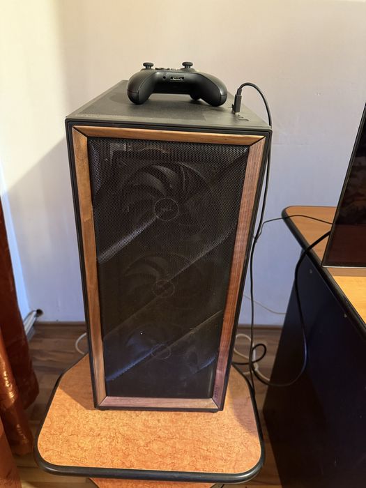 Unitate Pc Custom Rtx5090/Ryzen 9950x
