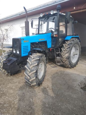 Traktor belarus  1221.2 markasi
