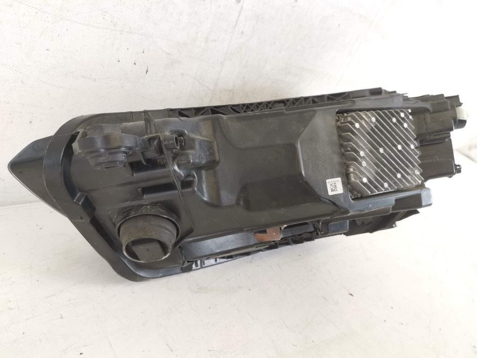 Фар Дясно Пълен Лед Ауди Q5 2 [фейслифт] [ - ] Оригинален Авариран Far