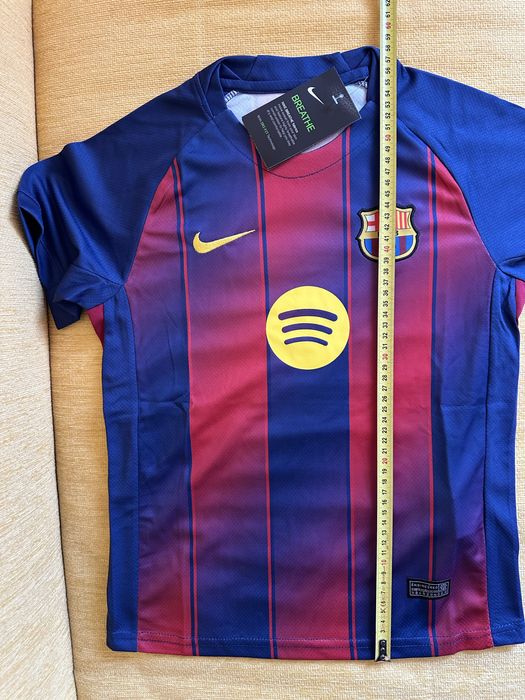 Tricou copii FC Barcelona, 9-10 ani, NOU, set cu pantaloni scurti