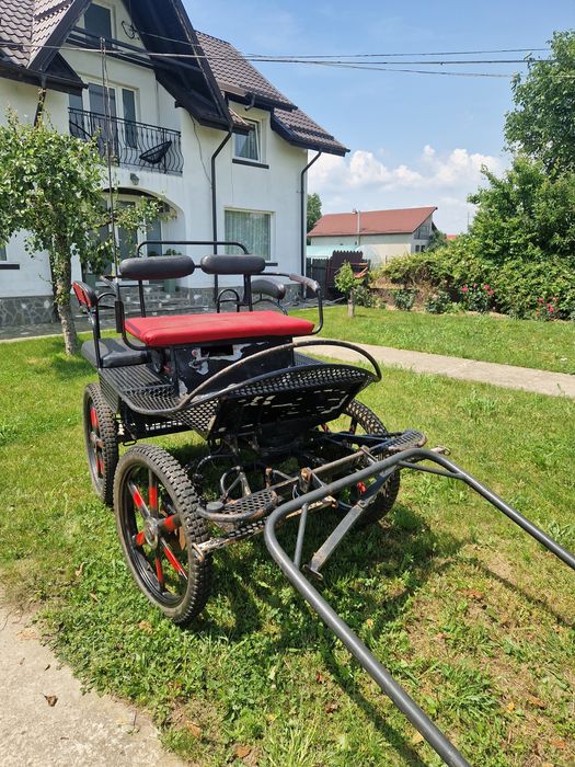 Vând trăsură maraton stare bună