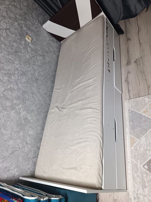 продам кровать в хорошем состоянии