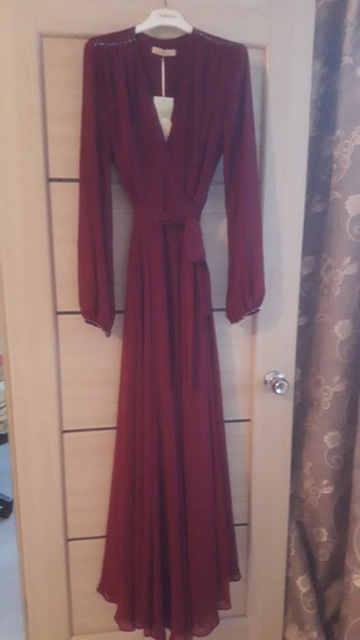 Новое длинное платье