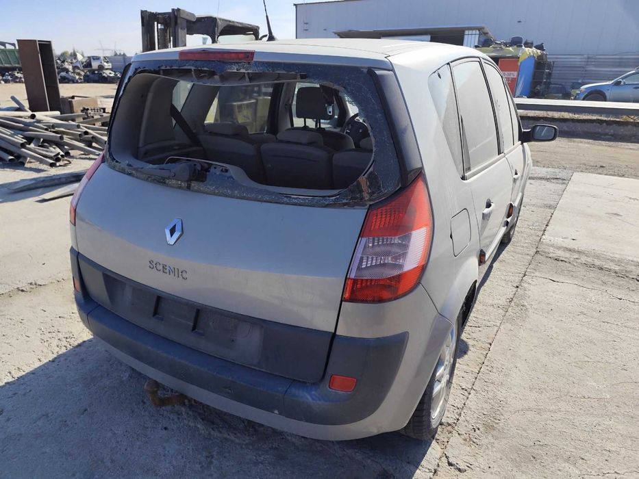 Renault Megane 1.6 автоматик - 113к.с - 2005г. на части