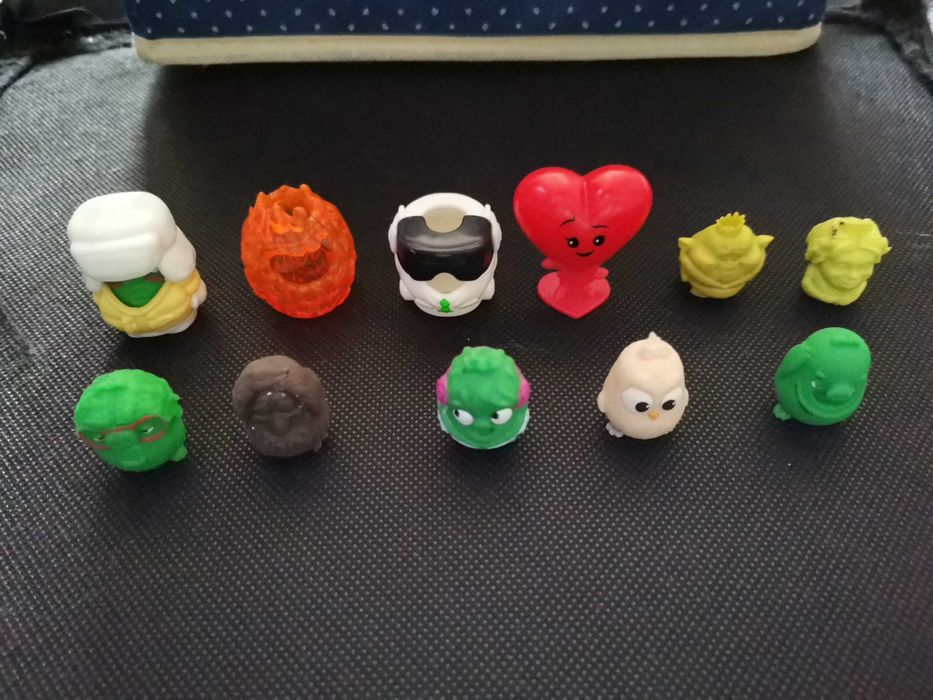 разменям стикита,свежите супергерои,емоджи, топчовци, angry birds