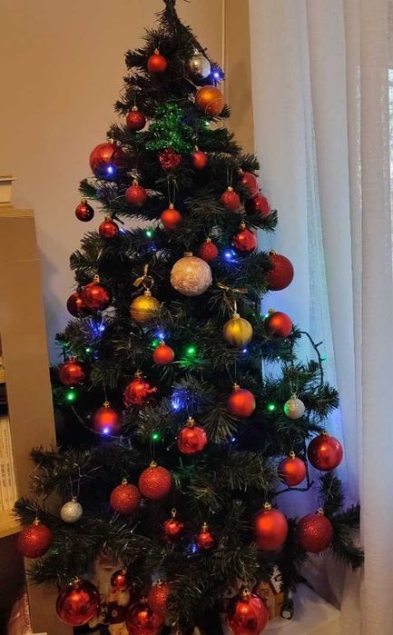 Коледна искуствена елха