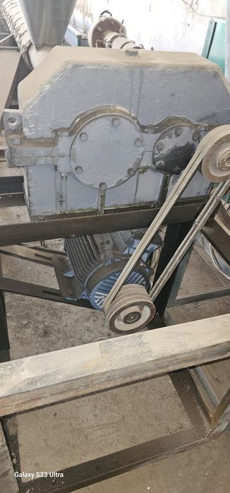 Granulyator sotiladi