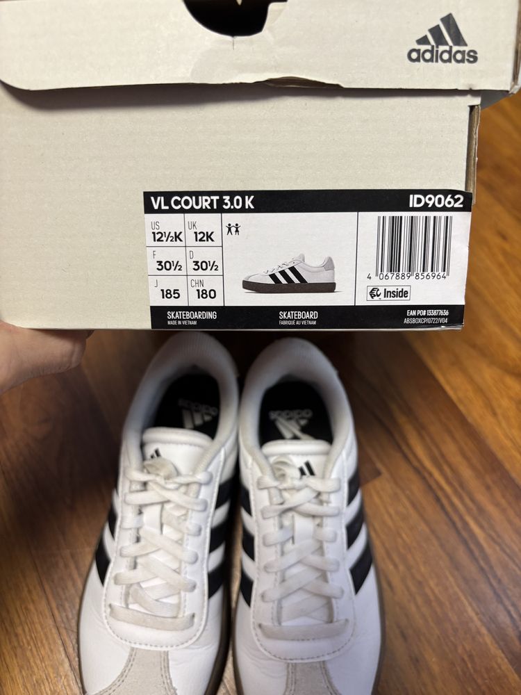 Детски маратонки Adidas и непромокаеми ботушки Adidas
