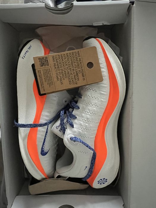 Adidasi nike infinityrn