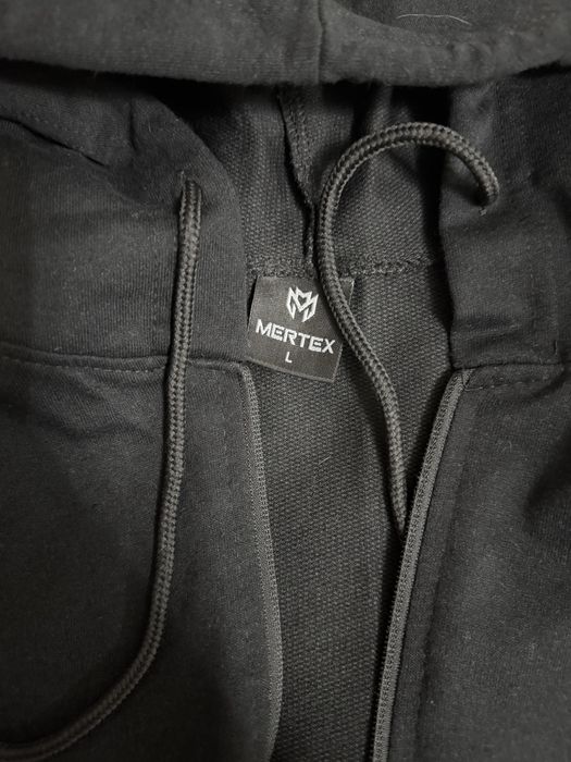 Черно спортно горнище