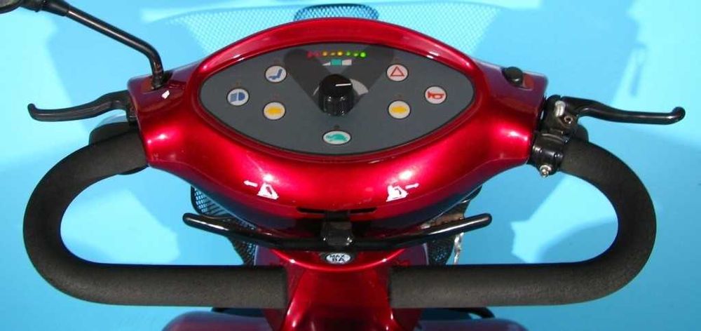 Scuter electric batrani/handicap Invacare Meteor - 15 km/h