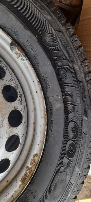 Anvelope cu jante pe 215 /65 R 16