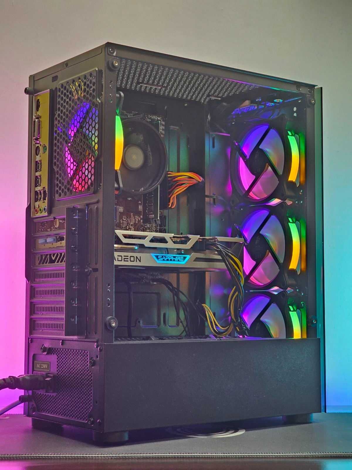 Нов Геймърски Компютър/RX 6600 8GB/Ryzen 5-5500/RAM 16GB/SSD 512GB