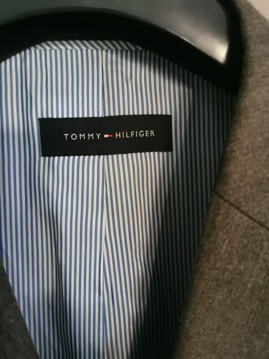 Sacou Tommy Hilfiger barbati si palton Palazzo
