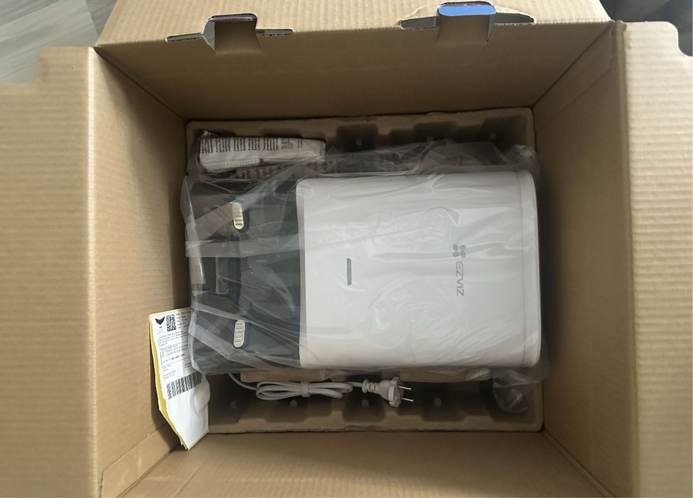 Aspirator robot EZVIZ RE4Plus, cu garanție și factura de achiziție