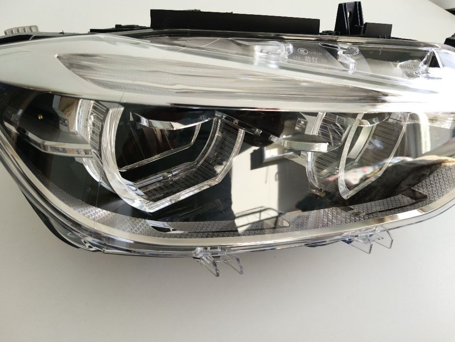 Пълен комплект фарове BMW F30,F31 LCI ФЕЙСЛИФТ