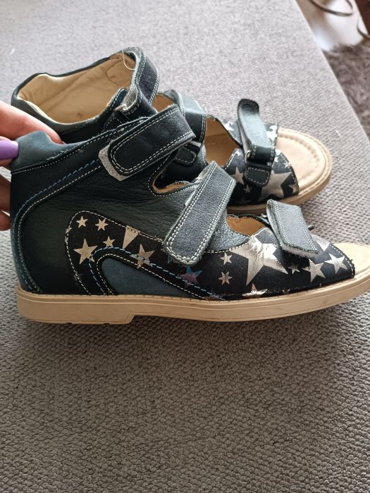 Продам ортопедические сандалии