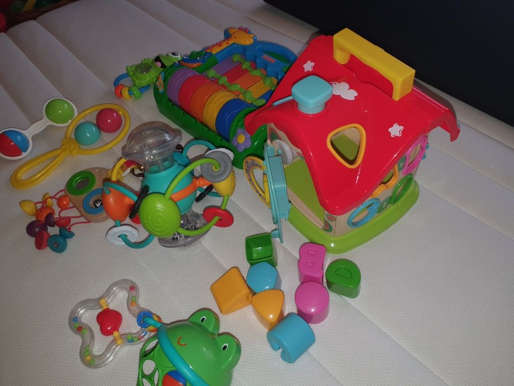 Jucarii bebelusi. Fisher Price, casa cu forme, tomy toomies