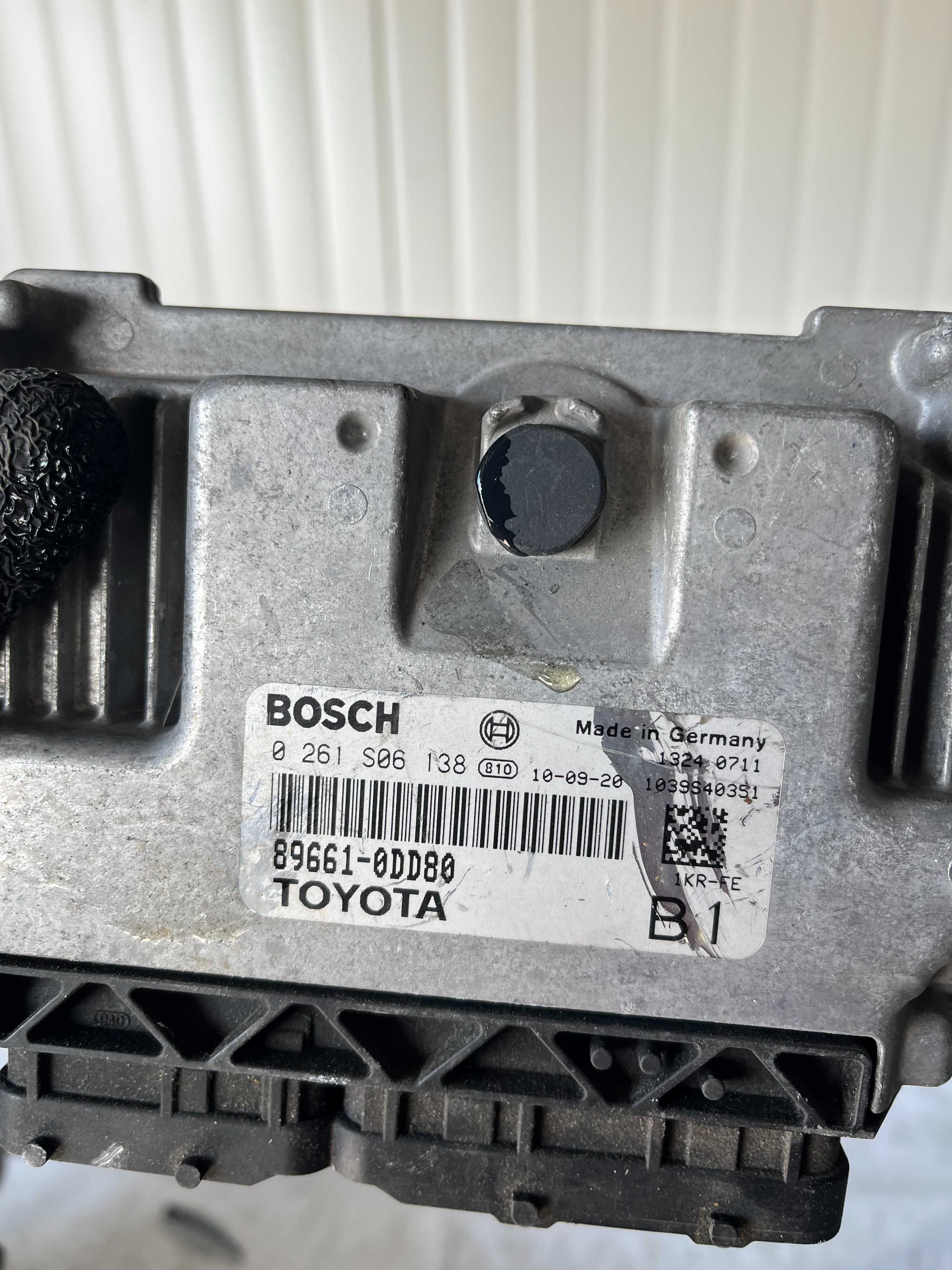 EDU Компютър Toyota Yaris 2 1.0