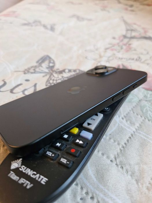 Iphone 15 128 GB като нов