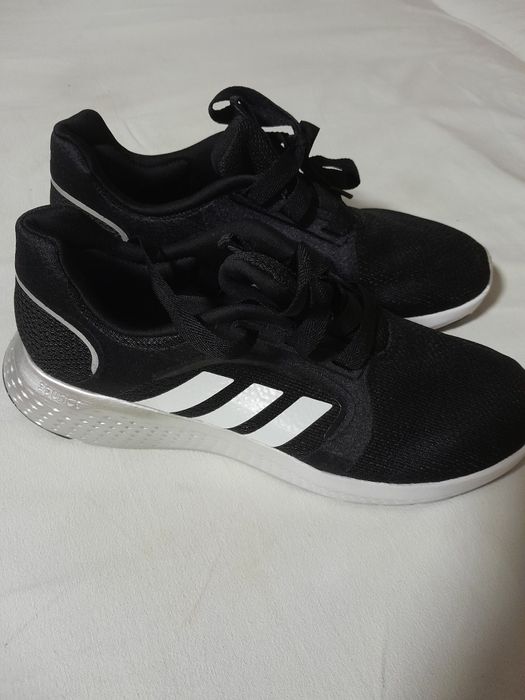 Adidas negru mărimea 41 1/2