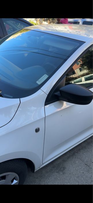 Vand skoda rapid ,motor 1.2 benzina anul de fabricatie 2013,km 43000