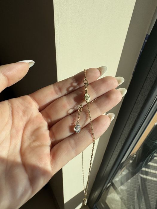 Колие Swarovski: Stilla pendant Round cut, White, Gold-tone plated