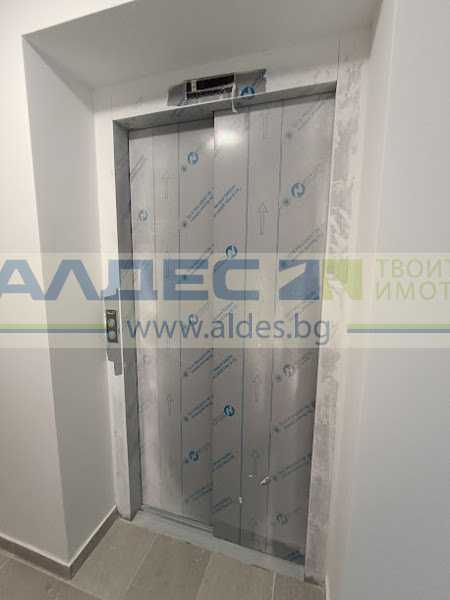 Продава се чисто нов тристаен ап. до бул. Ал. Стамболийски!