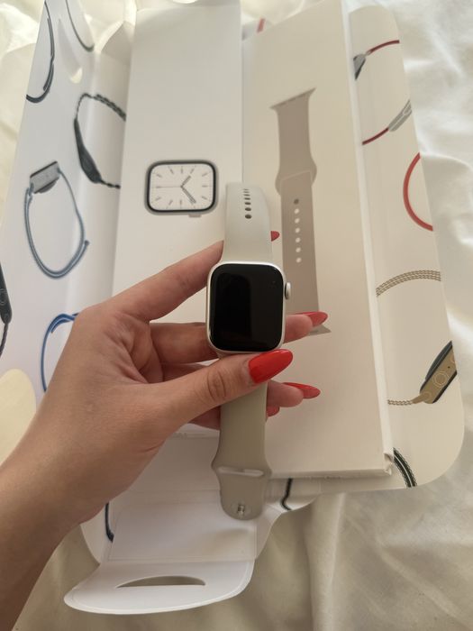 Apple Watch 7 41 mm +Airpods подарок