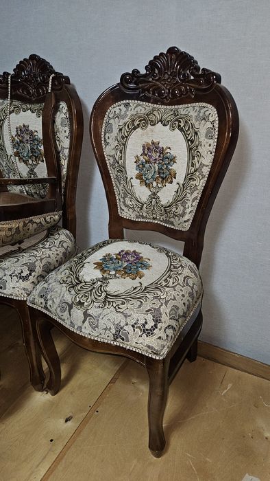 Стол  стул сотилади 12 тали