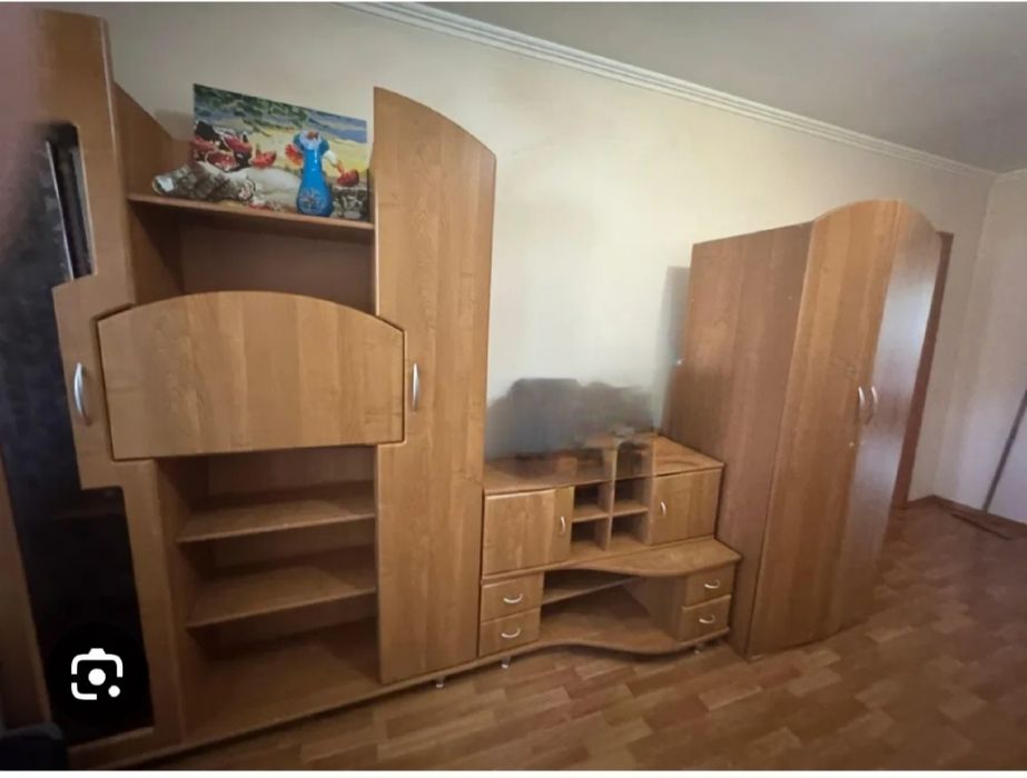 Стенка горка для вецей . для документов . для инструментов