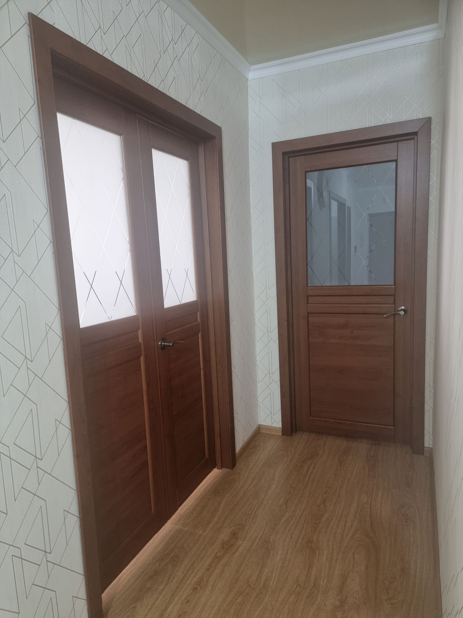 Двери продаётся срочно