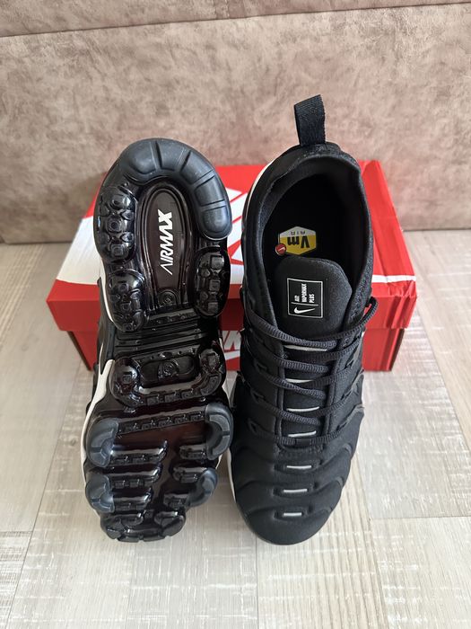 Nike Air VaporMax Plus Black/White – Оригинални мъжки маратонки, №44