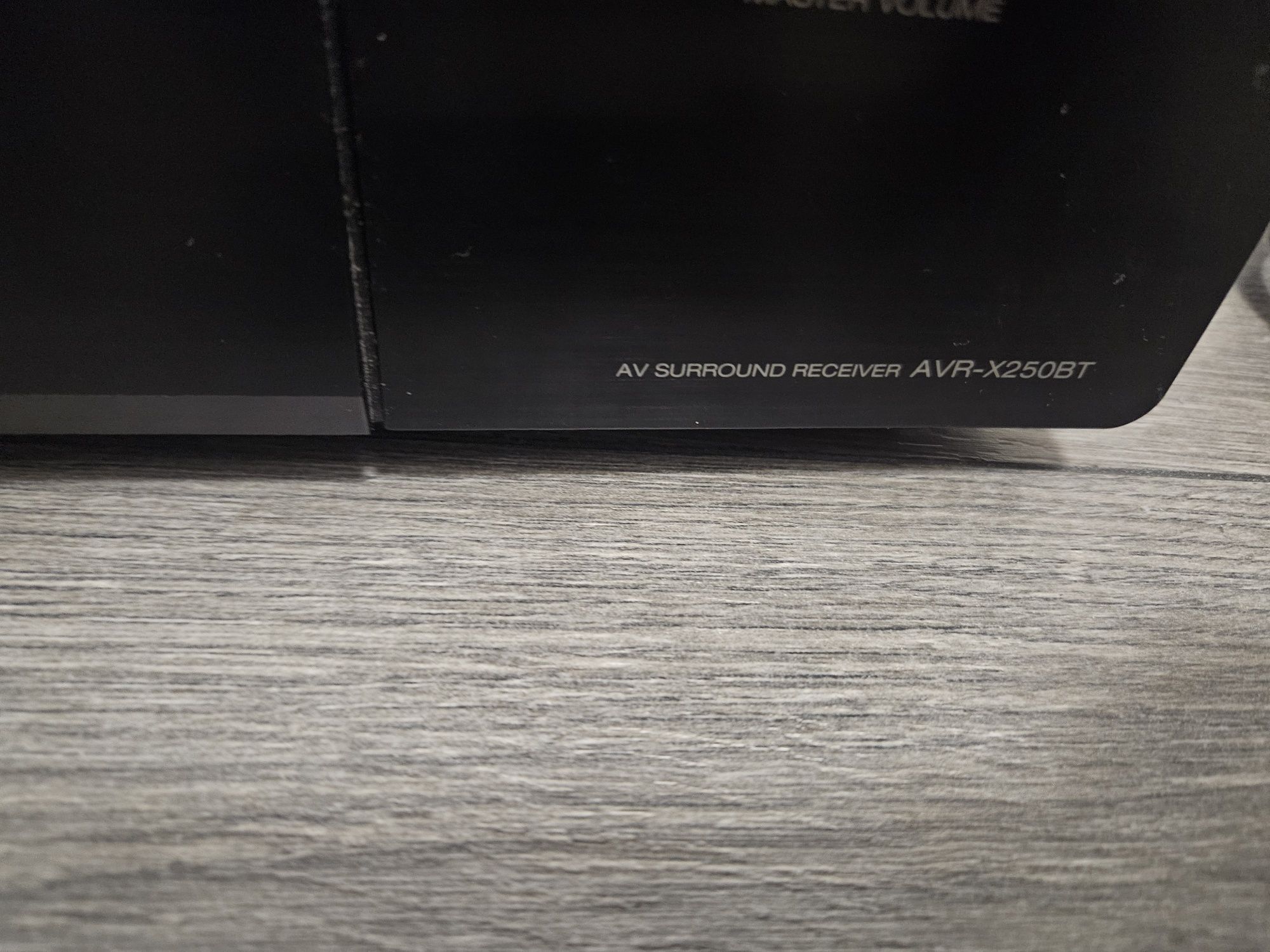 Vand Amplificator/ Receiver Denon AVR -X250BT bluetooth
