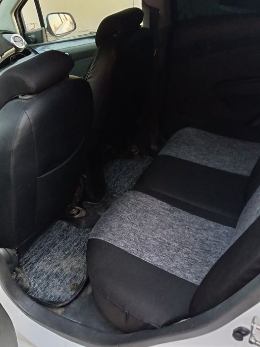 Spark 2011-yil chevrolet