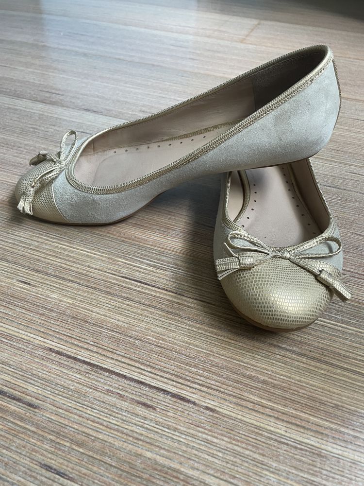 Balerini Hush Puppies piele intoarsa auriu 40