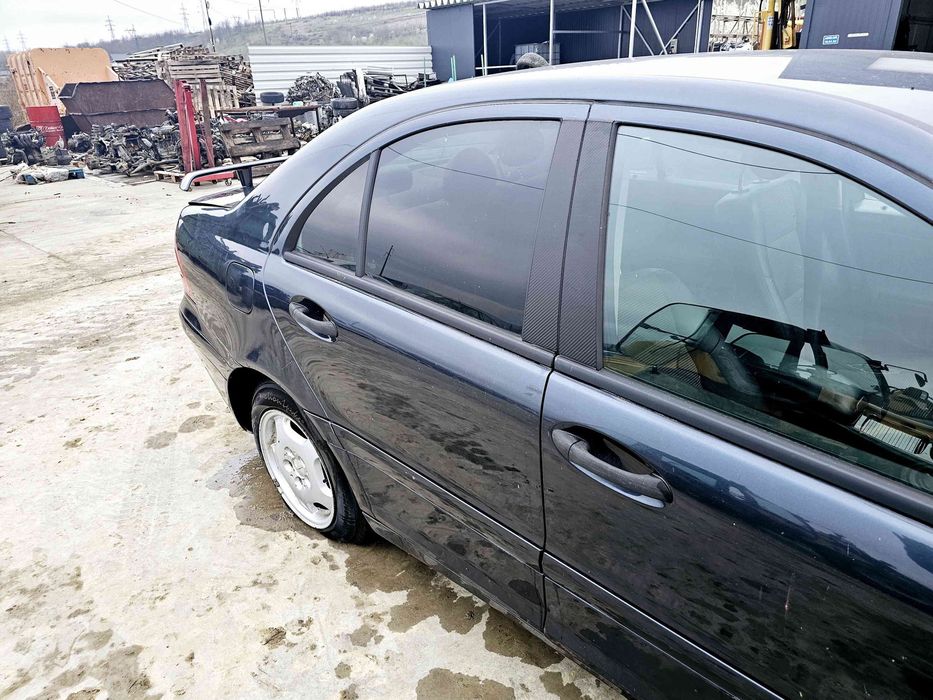 Usa dreapta spate Mercedes Clasa C (W203) [Fabr 2000-2007] 189 NEGRU S