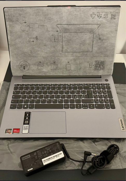 Laptop Lenovo Slim 3 15ABR8 Ryzen7 16GB 1TB NVMe Nou  Transport Inclus