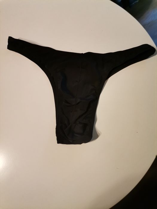 Vand chilot sexy pentru bărbați