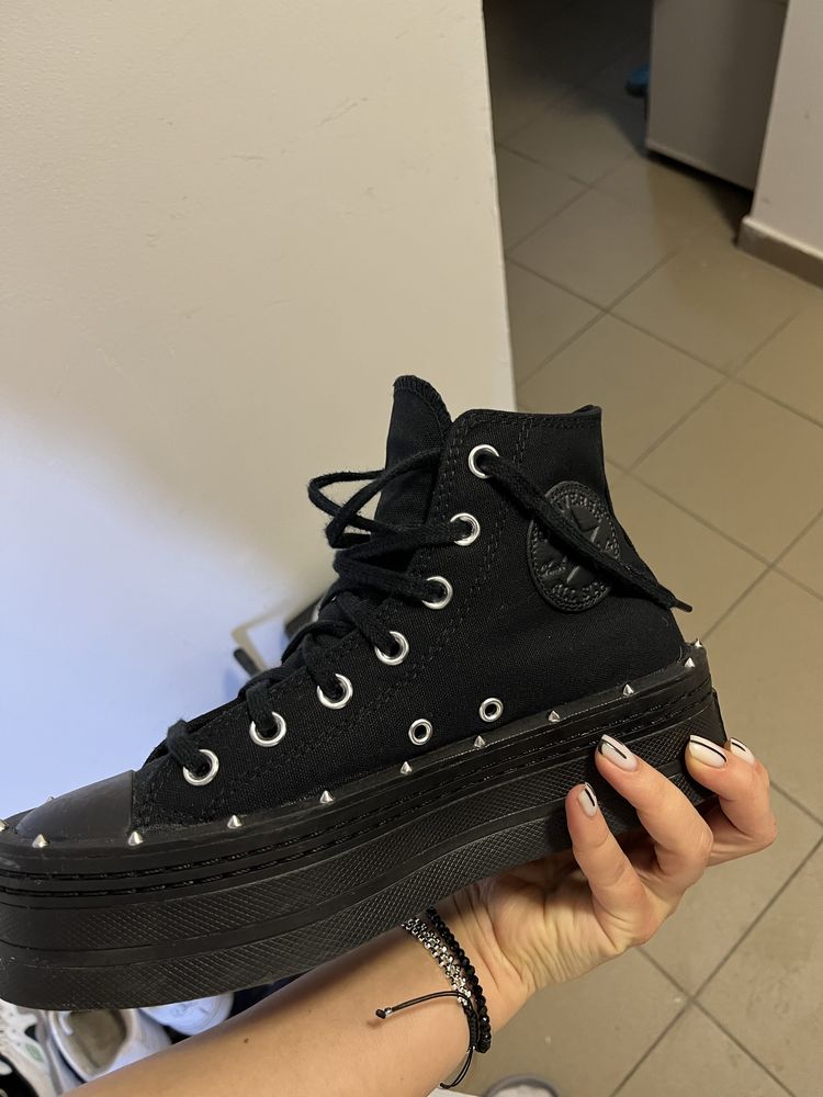 Converse  Chuck Taylor All Stars Modern Lift Platform Studded