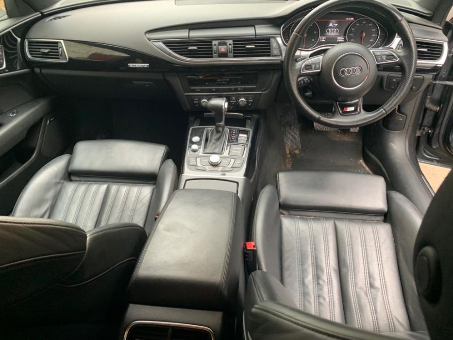 Dezmembrea audi a7 3.0d s linne/bara fata/usi/capota/audi a7/faruri/